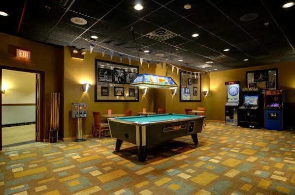 Best Western Plus Chicago Hillside Exterior photo