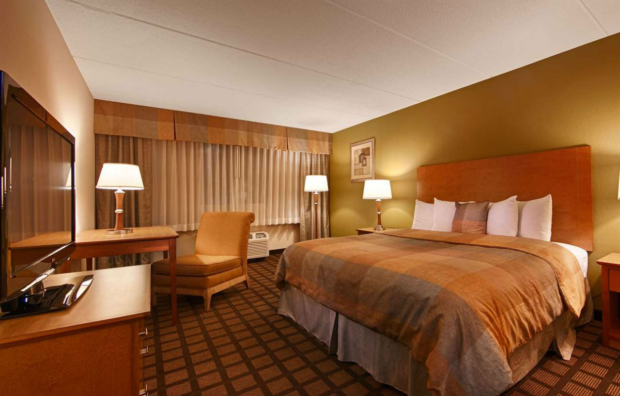 Best Western Plus Chicago Hillside Exterior photo
